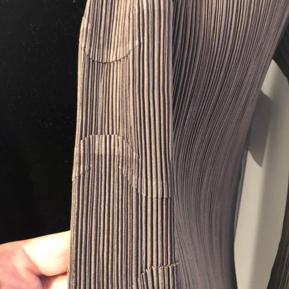 SOLD  Gray Crepe Duster Jacket - S/M - Picture 2 of 5